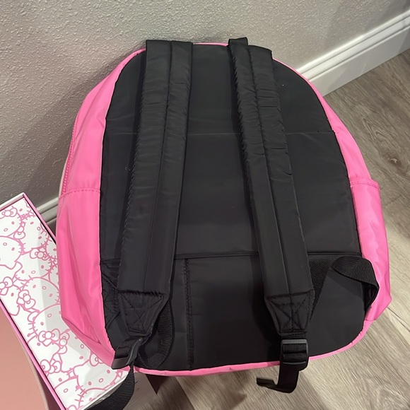 Hello kitty - Picture 2 of 2